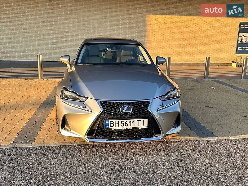 Седан Lexus IS 2017 в Измаиле