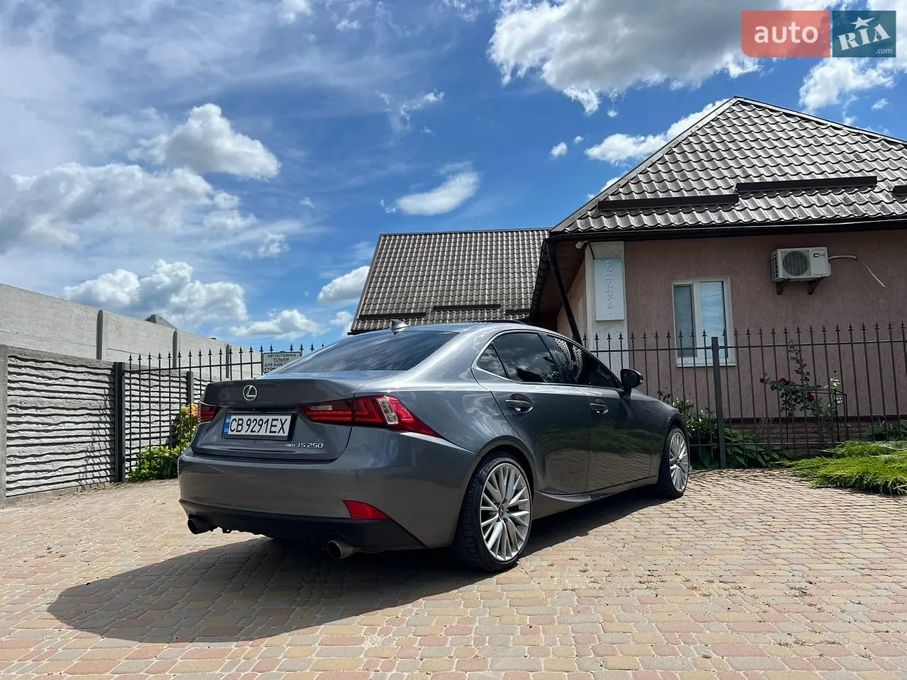 2013 Lexus IS - мініатюра 5