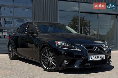 Lexus IS 2015