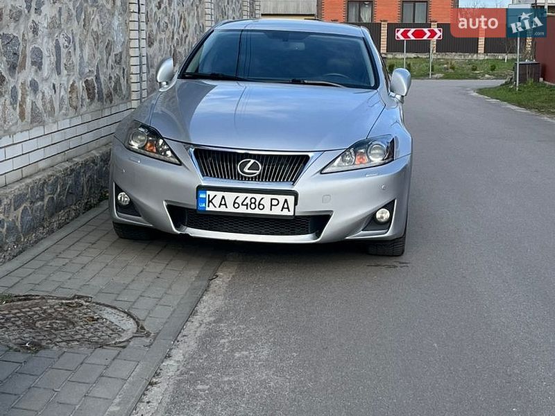 Седан Lexus IS 2011 в Києві
