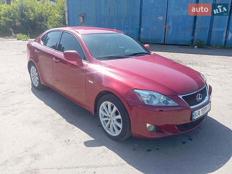 Седан Lexus IS 2006 в Бобровиці