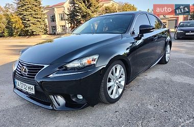 Lexus IS 2016