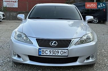 Lexus IS  2010