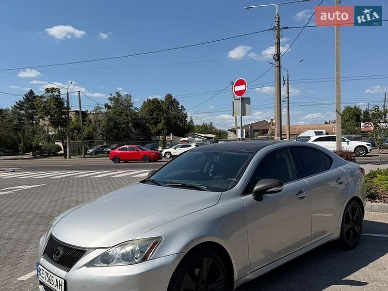 Седан Lexus IS 2011 в Кривом Роге