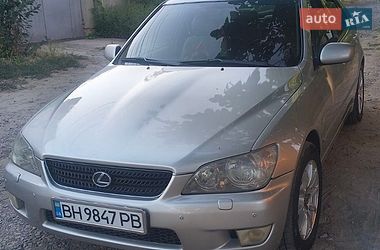 Lexus IS  2003