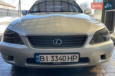 Lexus IS  2000