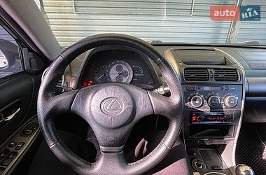 Седан Lexus IS 2000 в Миргороде