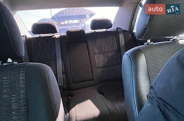 Седан Lexus IS 2000 в Миргороде