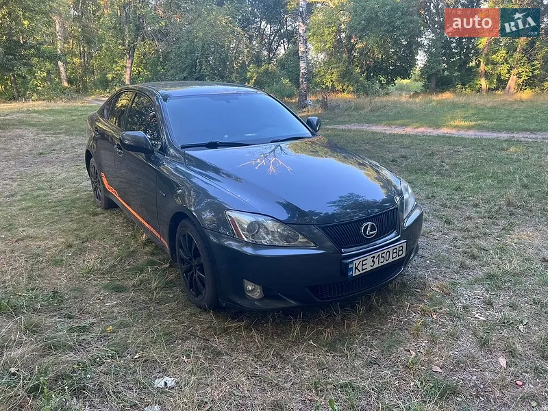 Lexus IS 2005