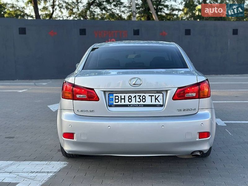 Седан Lexus IS 2005 в Одесі