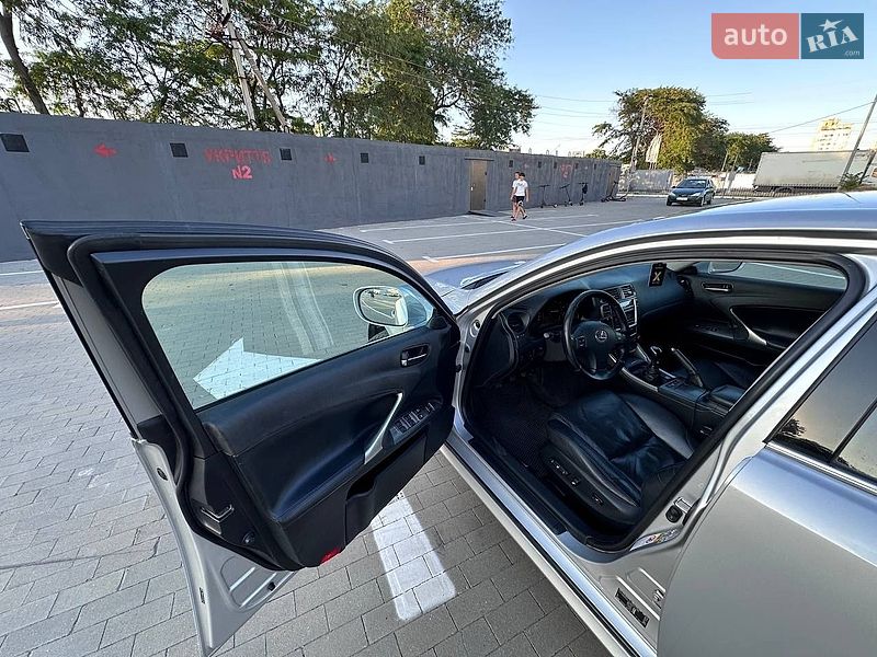 Седан Lexus IS 2005 в Одесі