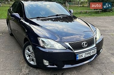 Lexus IS  2010