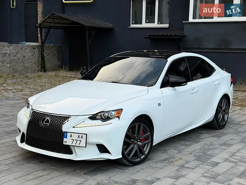 Lexus IS 2015