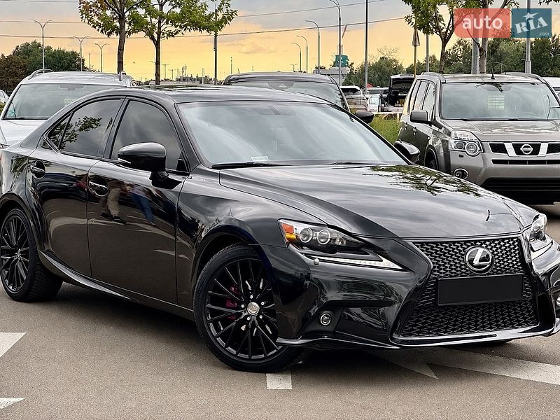 Седан Lexus IS 2014 в Киеве