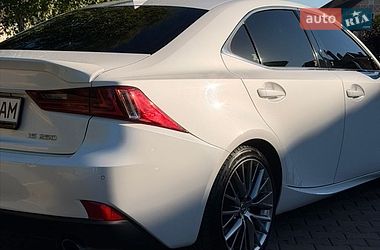 Седан Lexus IS 2015 в Одесі