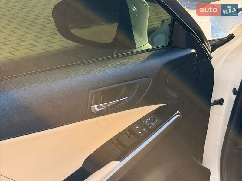 Седан Lexus IS 2015 в Одесі
