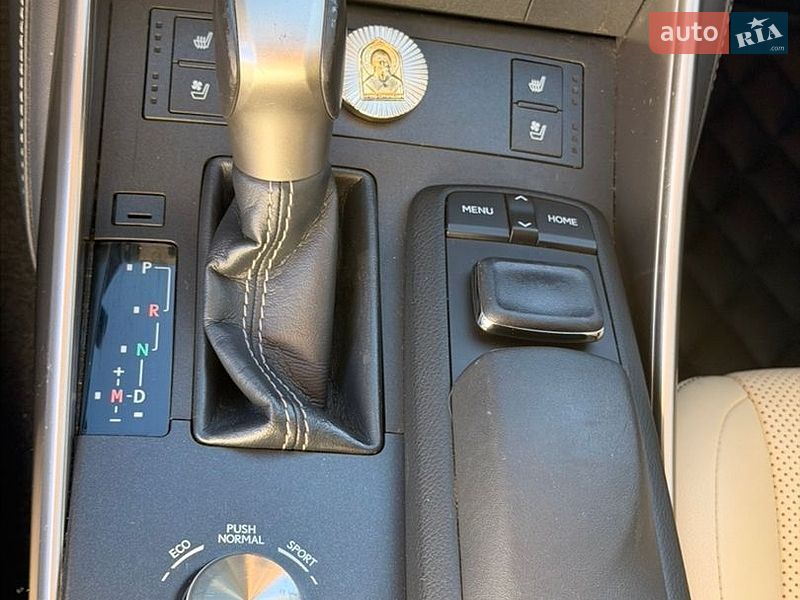 Седан Lexus IS 2015 в Одесі