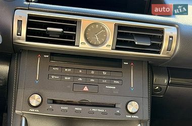 Седан Lexus IS 2015 в Одесі