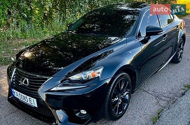 Седан Lexus IS 2016 в Киеве фото 6 Седан Lexus IS 2016 в Киеве