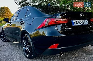 Седан Lexus IS 2016 в Киеве фото 16 Седан Lexus IS 2016 в Киеве