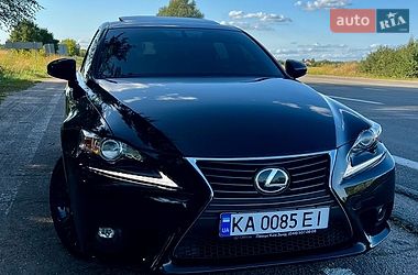 Седан Lexus IS 2016 в Киеве фото 10 Седан Lexus IS 2016 в Киеве