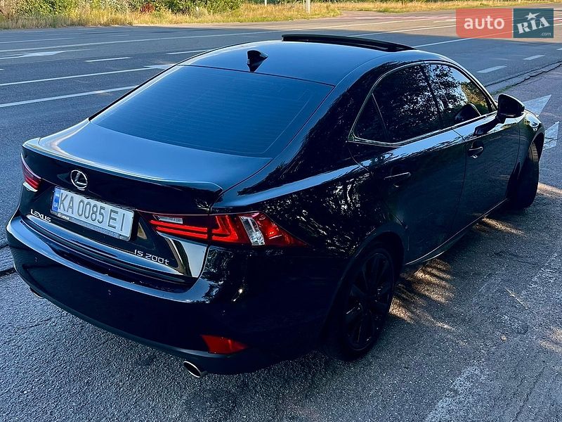 Седан Lexus IS 2016 в Киеве фото 18 Седан Lexus IS 2016 в Киеве
