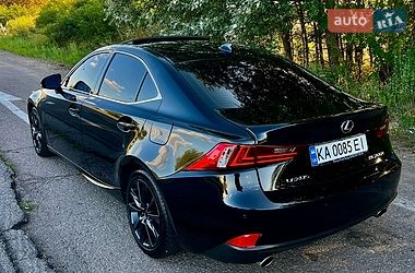 Седан Lexus IS 2016 в Киеве фото 20 Седан Lexus IS 2016 в Киеве