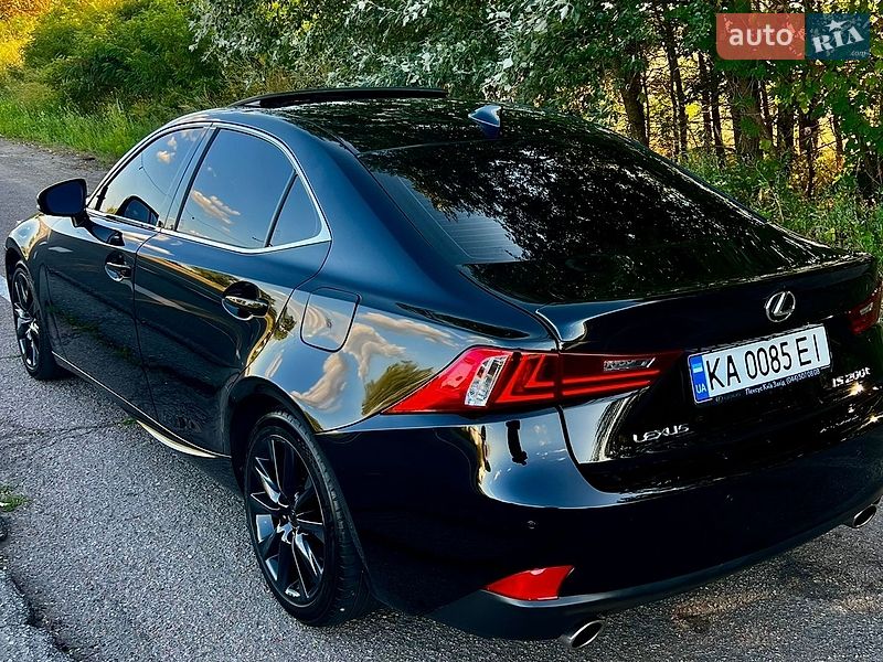 Седан Lexus IS 2016 в Киеве фото 20 Седан Lexus IS 2016 в Киеве