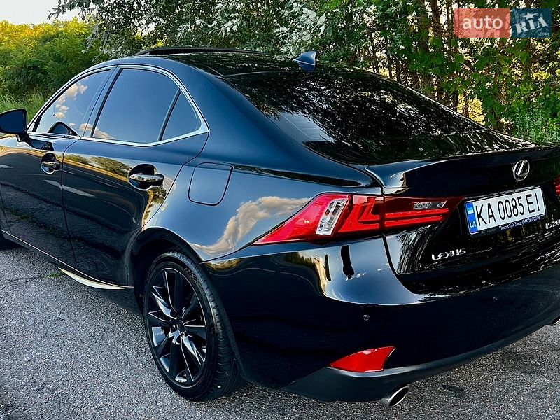 Седан Lexus IS 2016 в Киеве фото 34 Седан Lexus IS 2016 в Киеве