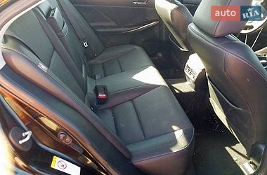 Седан Lexus IS 2016 в Киеве фото 39 Седан Lexus IS 2016 в Киеве