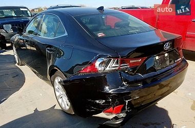 Седан Lexus IS 2016 в Киеве фото 40 Седан Lexus IS 2016 в Киеве