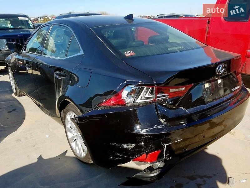 Седан Lexus IS 2016 в Киеве фото 40 Седан Lexus IS 2016 в Киеве