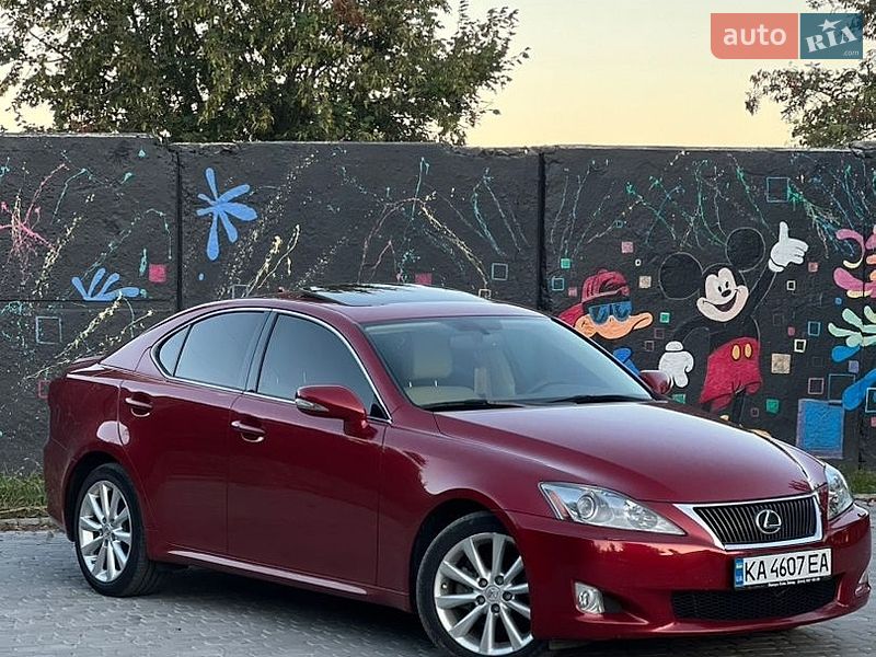 Седан Lexus IS 2010 в Первомайську