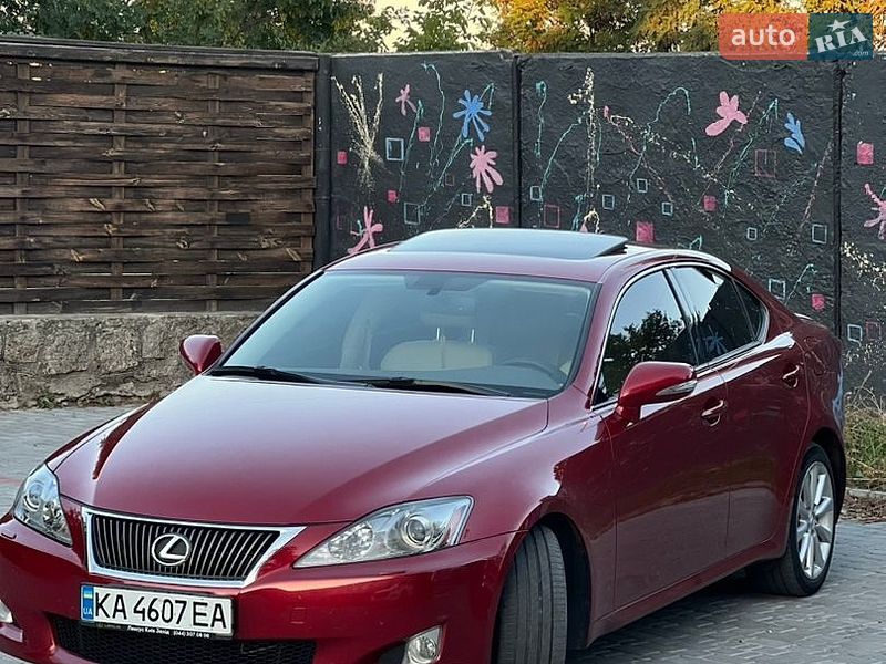 Седан Lexus IS 2010 в Первомайську