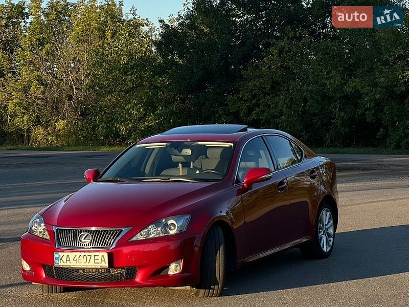 Седан Lexus IS 2010 в Первомайську