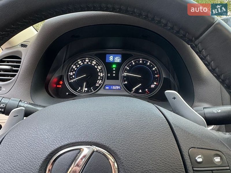 Седан Lexus IS 2010 в Первомайську