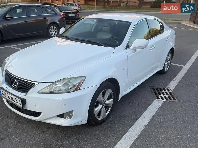 Lexus IS 2005