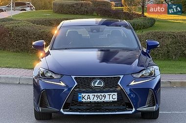 Седан Lexus IS 2019 в Киеве