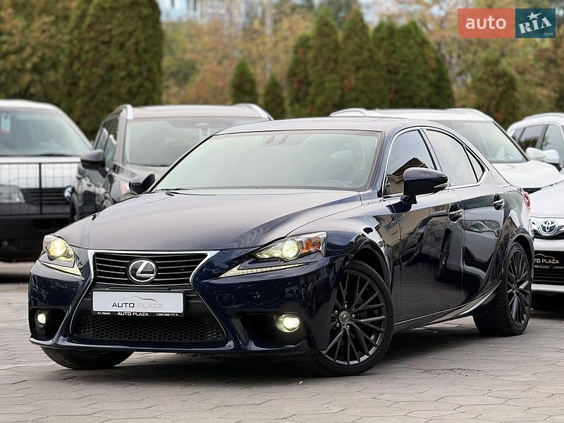 Lexus IS 2014