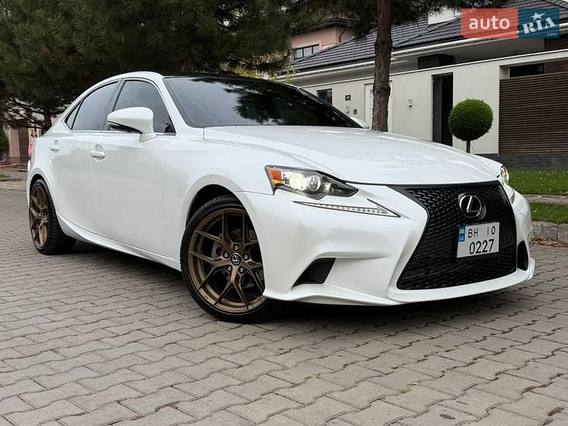 Lexus IS 2014