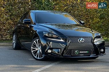 Lexus IS  2015