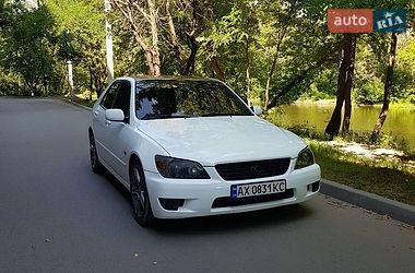 Lexus IS  1999