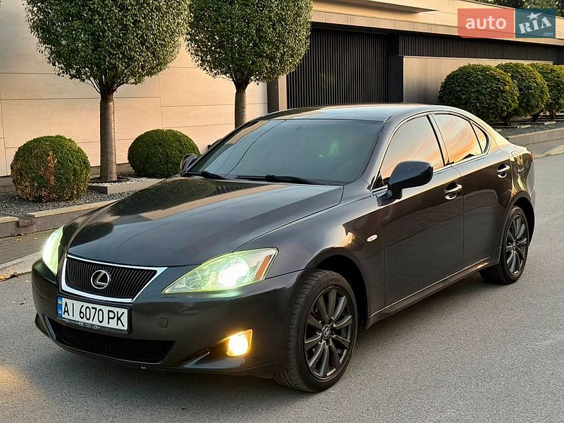 Lexus IS 2006