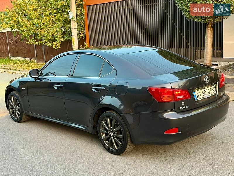 Седан Lexus IS 2006 в Чернігові