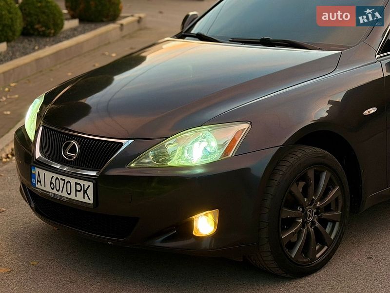 Седан Lexus IS 2006 в Чернігові