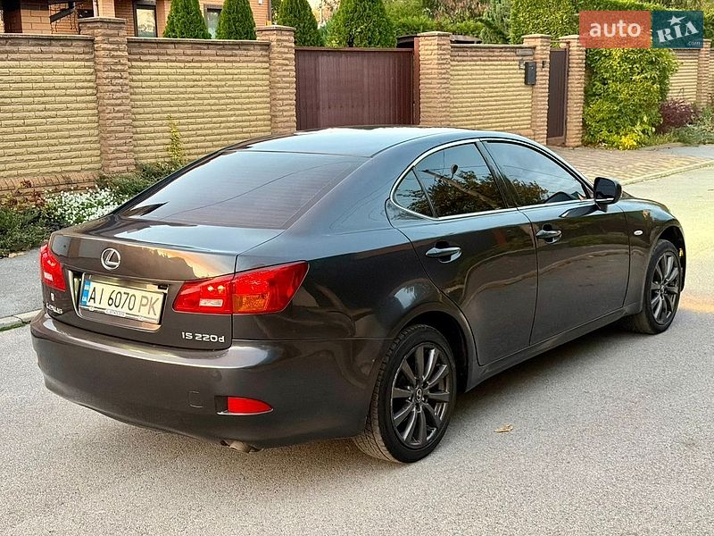 Седан Lexus IS 2006 в Чернігові