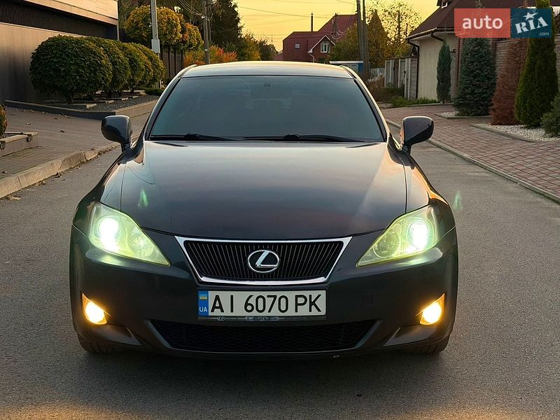 Седан Lexus IS 2006 в Чернігові
