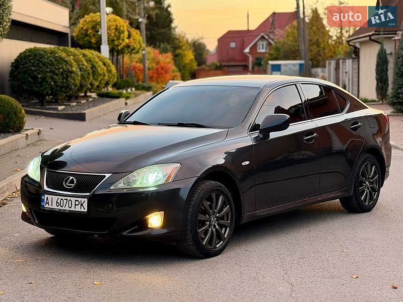 Седан Lexus IS 2006 в Чернігові