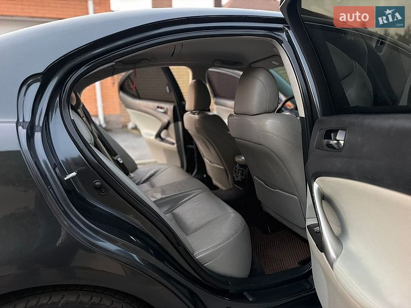 Седан Lexus IS 2006 в Чернігові