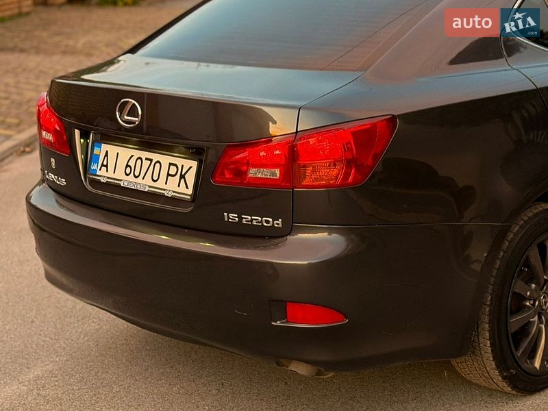 Седан Lexus IS 2006 в Чернігові
